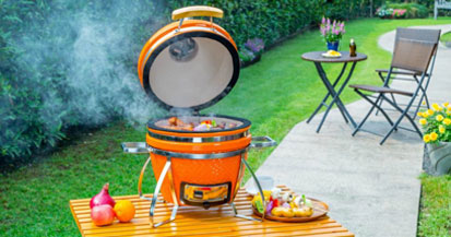 Ceramic kamado grill with bbq